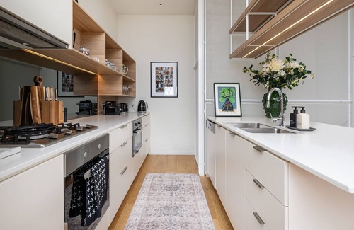 South Yarra Apartment | Gallery on Barry - South Yarra