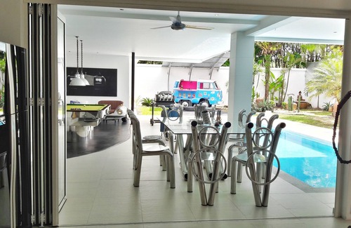 Thep Kasattri House | Gallery pool villa 4 bedrooms pooltable and jacuzzi
