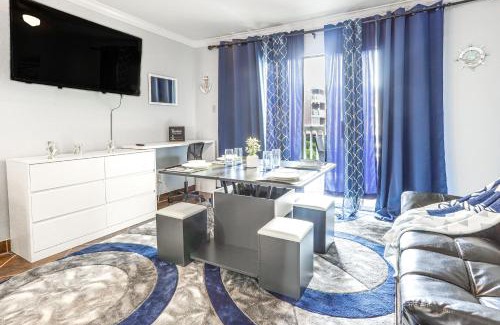 Galveston Apartment | Galveston Beach Condo with Resort Amenities