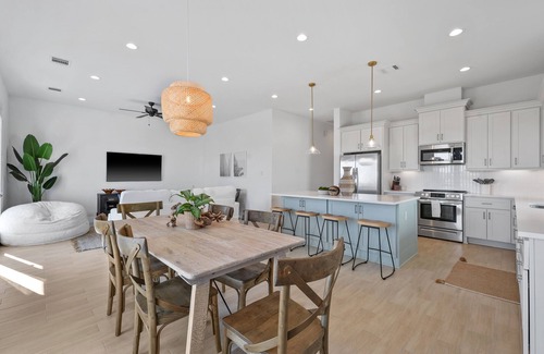 Terramar Beach House | Galveston Beach House with Water Views