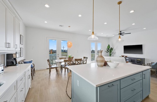 Terramar Beach House | Galveston Beach House with Water Views