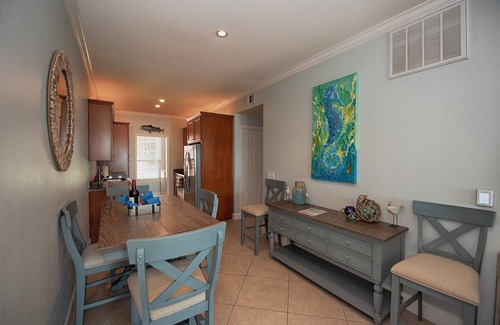 Galveston Apartment | Galveston Getaway #211