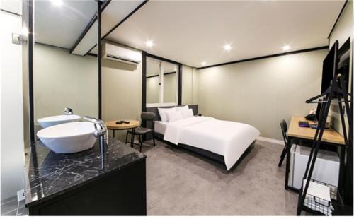 Haeundae Hotel | Gamdong Hotel