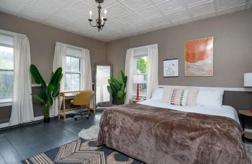 Bridgewater House | Game Room 10 Min to Trails