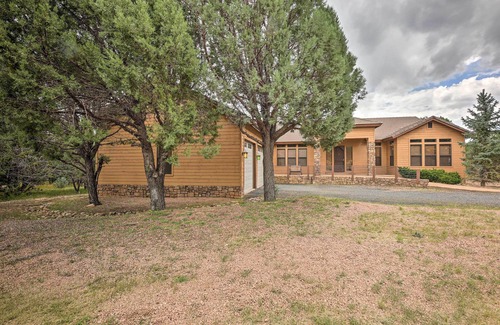 Heber Cottage | Game Room & Community Amenities: Overgaard Home!