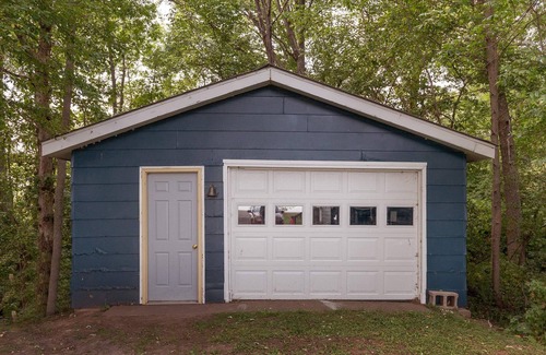 Garrison House | Game Room, Dock, Water Toys, Firepit, Minutes From Casino & More!
