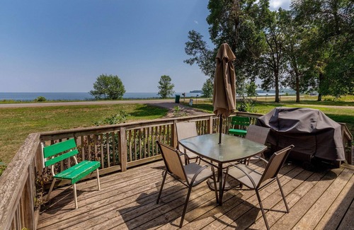 Garrison House | Game Room, Dock, Water Toys, Firepit, Minutes From Casino & More!