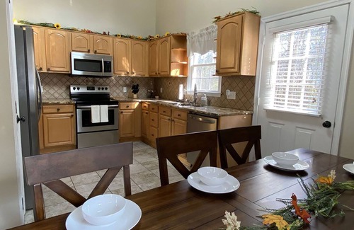 McGaheysville House | Game Room, fire pit, close to slopes!