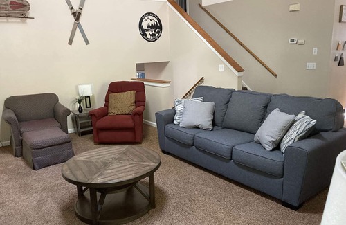 McGaheysville House | Game Room, fire pit, close to slopes!
