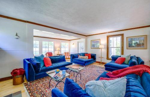 Bellaire House | Game Room Friends and Family Getaway in Bellaire