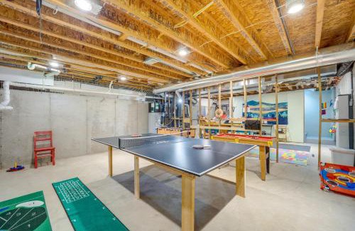 Bellaire House | Game Room Friends and Family Getaway in Bellaire