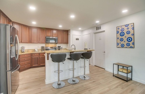 Terra Lago House | Game Room, Hot Tub & Gas Grill: Chic Indio Oasis!