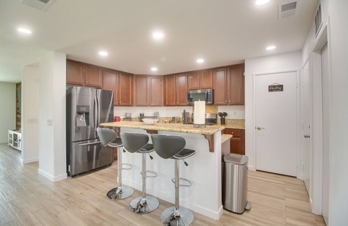 Terra Lago House | Game Room, Hot Tub & Gas Grill: Chic Indio Oasis!