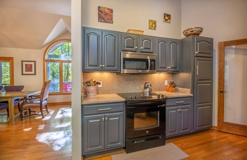 Nellysford House | Game Room, Sauna, Bonus Apartment Near Wintergreen Resort!