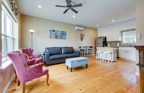 Central Business District Condo | Game Room w/Pool Table! Downtown Mobile Condo