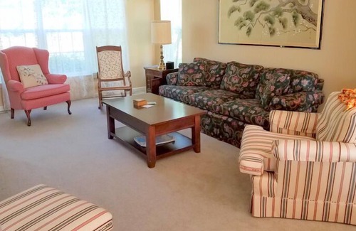 Bryant Pattengill West House | Gameday Casual Living for 12+ Five Star Listing