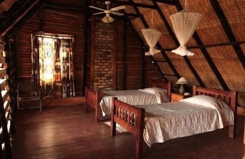 Dete Cabin | Ganda Lodge