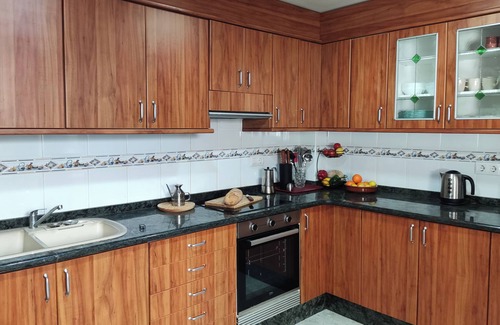 Gandia Apartment | Gandia spacious ground floor flat close to shops, bars, bus & centrally located