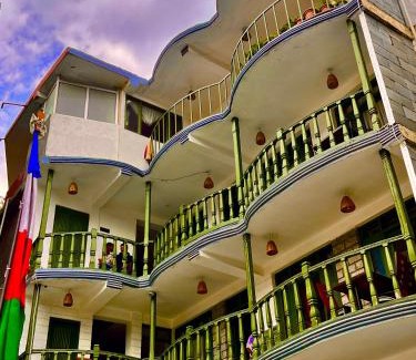 Sangrur Hotel | Ganga Lodge - Affordable Luxury Stay Near Mall Road Manali