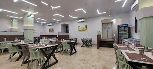 Solapur Hotel | Ganga Regency