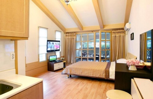 Namsan House | Gangchon Afternoon Pool Villa Pension