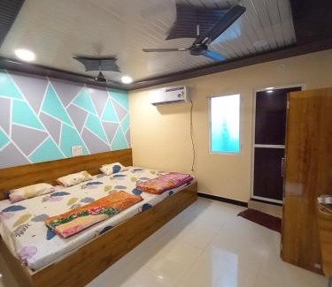 Ujjain House | Gangeshwar Mahadev Guest House