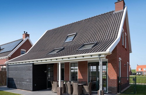 Colijnsplaat House | Ganuenta by Interhome
