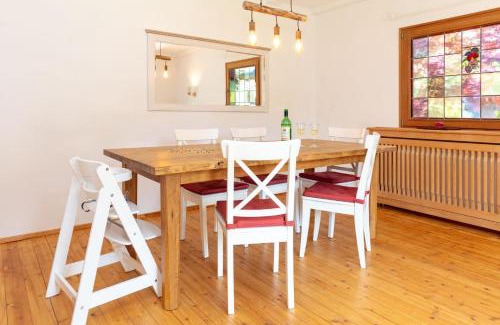 Unterwoessen House | Ganzes Haus mit großem Garten und eigener Sauna