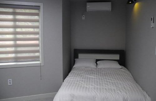 Gapyeong House | Gapyeong calbongsanokeuvalley pension