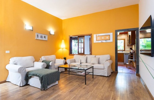 Garachico Ski Chalet | Garachico Center Secret Garden