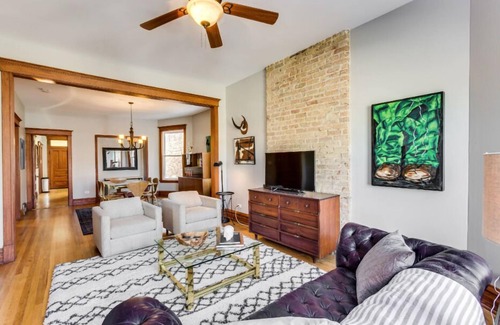 Logan Square Apartment | Garage Parking - Vintage Charm - and a Fabulous Location! Easily Enjoy the Best of Chicago! by AllSet Turnover