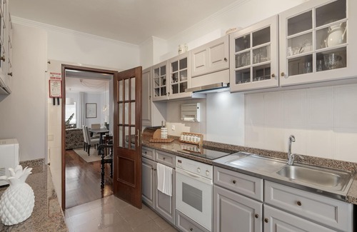 Garajau Apartment | Garajau I, quiet apartment with garden