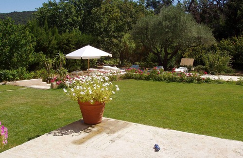 Ramatuelle Apartment | Garden apartment in villa