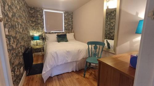 Morpeth Apartment | Garden Apartment Morpeth- with lockable bike storage!