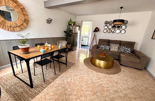 Hendaye Apartment | Garden apartment, town center not far from the station