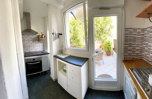 Hendaye Apartment | Garden apartment, town center not far from the station