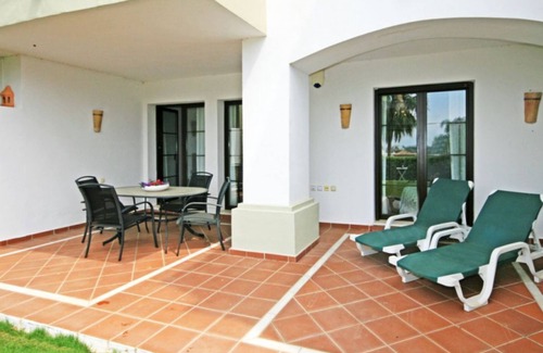 Benahavis Apartment | Garden apt in La Torre, Los Arqueros Golf Club