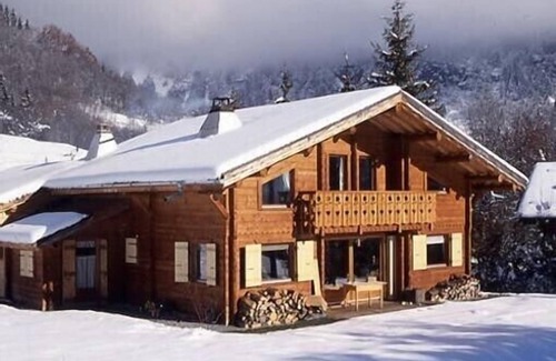 Servoz Apartment | Garden charming appartment, in front of Mont Blanc range