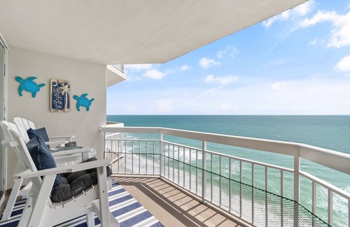 Garden City Condo | Garden City Beach Oceanfront Condo 1102 | Rising Tides Properties Rental