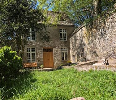 Garlan House | Garden Cottage Kervolongar