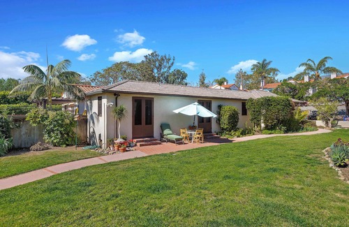 Montecito House | Garden Cottage | Miramar Beach with Shared Deck