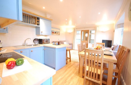 Southwold Cottage | GARDEN COTTAGE, SOUTHWOLD, pet friendly, with a garden in Southwold