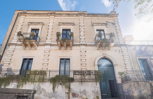 Ognina Apartment | Garden Escape by Wonderful Italy