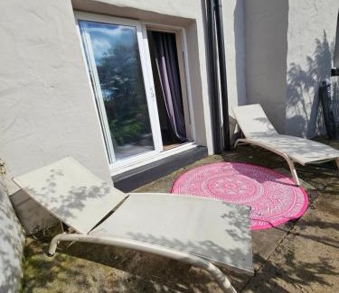Carmarthen Apartment | Garden flat in Carmarthen