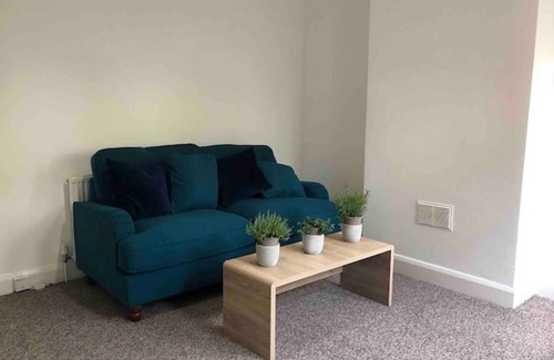 Holloway Apartment | Garden Flat in Central Location