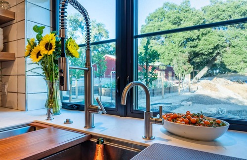 Templeton House | Garden House at Oak & Vine-Epitome of Country Living with Luxurious Comforts!
