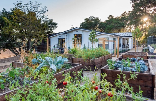 Templeton House | Garden House at Oak & Vine-Epitome of Country Living with Luxurious Comforts!