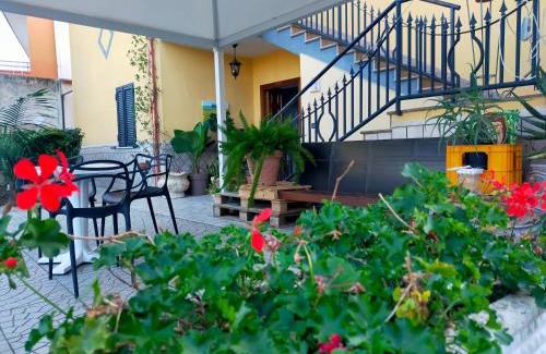Capua House | Garden Inn