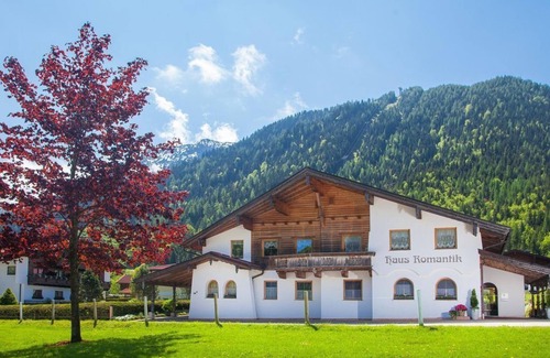 Pertisau Apartment | Garden jewel from 5 nights - Romantic vacation apartments