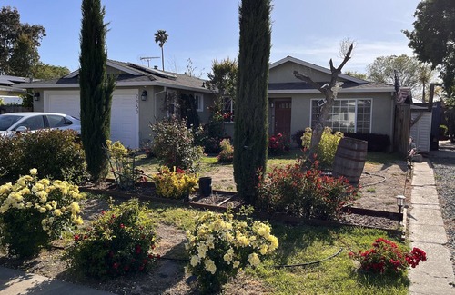 Livermore Apartment | Garden Paradise House - WFH Corporate